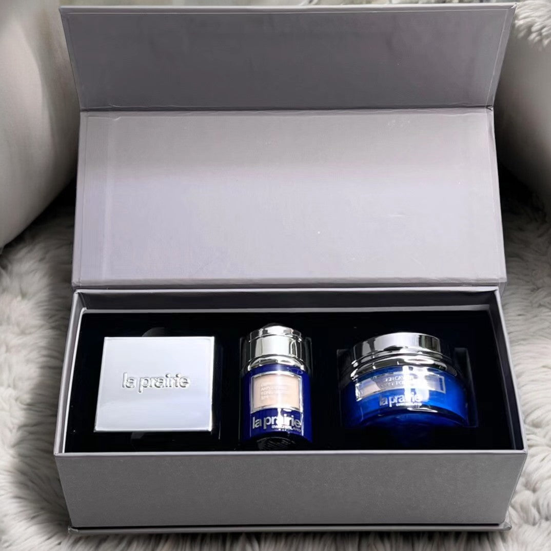 La Prairie three-piece set