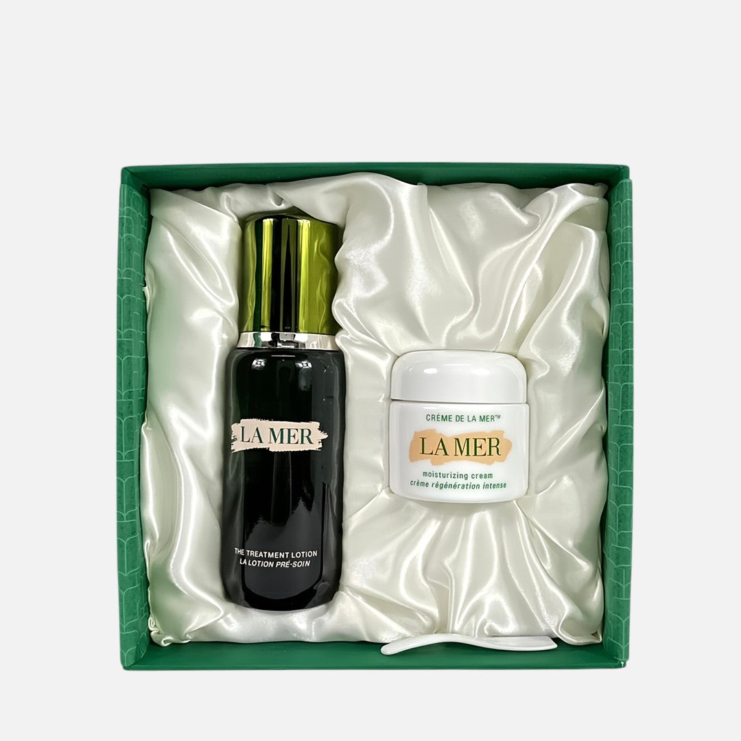 The treatment lotion 150 ml + moisturizing cream 60 ml